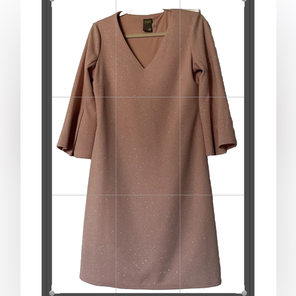 Taylor Blush Pink Textured Metallic V-neck Bell-sleeve Shift Dress 8 sparkles
